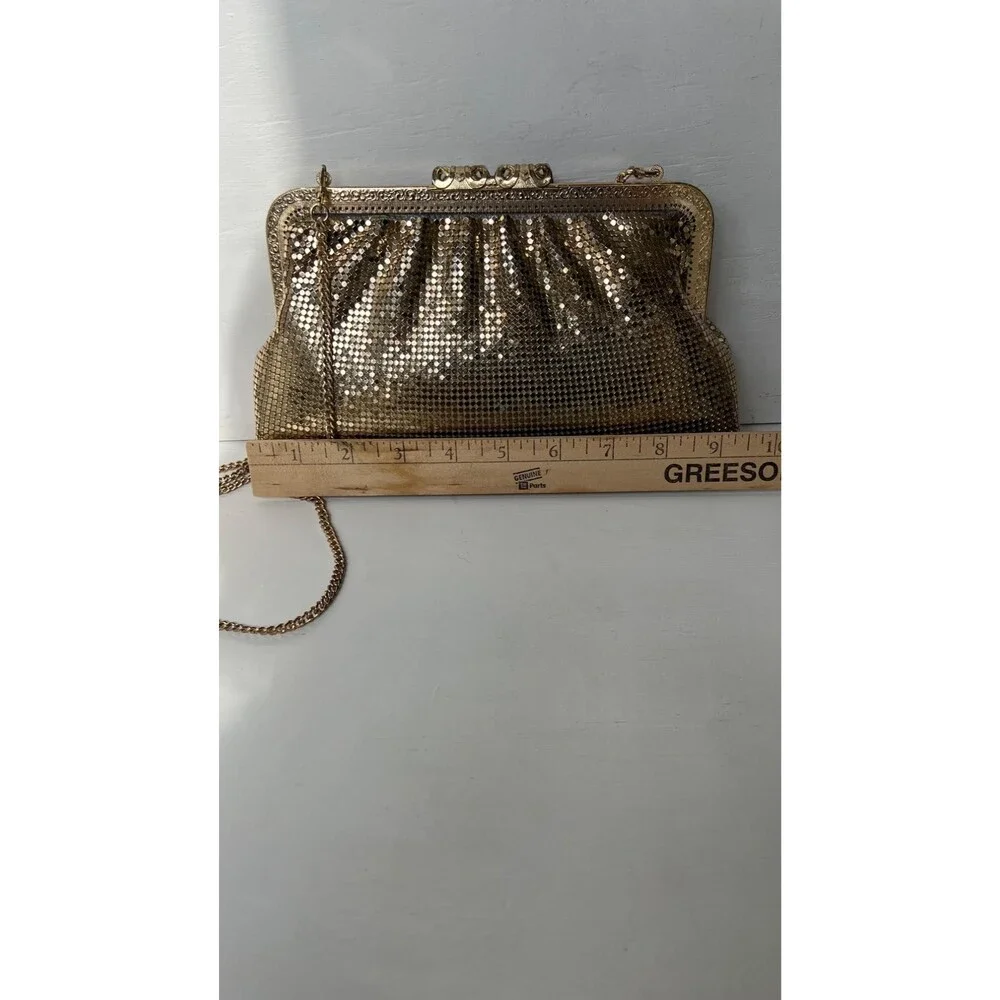 Vintage Gold Mesh Elegant Evening Bag With Rhinestone Clasp & Chain Strap Prom W